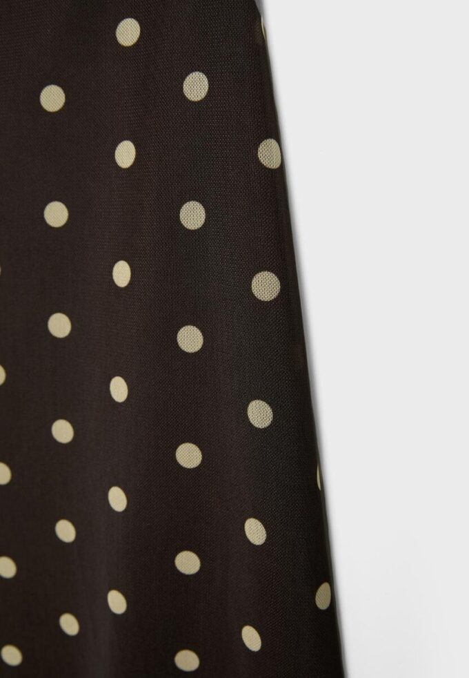 Saias Midi de Tule com Bolinhas