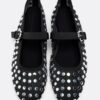 Sapatilhas de malha com tachas