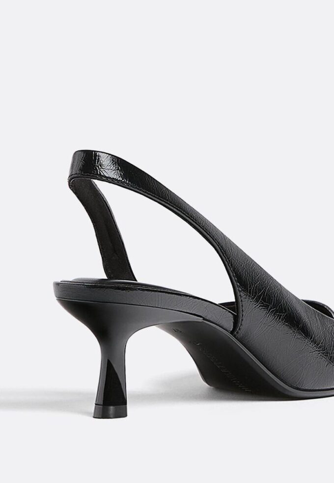 Sapatos de salto alto básicos