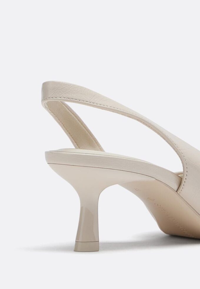 Sapatos de salto alto básicos
