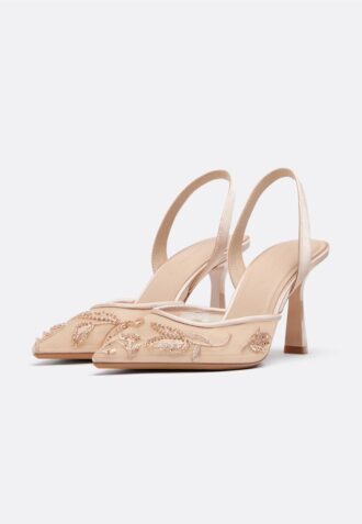Sapatos de salto alto em malha com strass