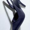 Sapatos de salto com efeito acetinado