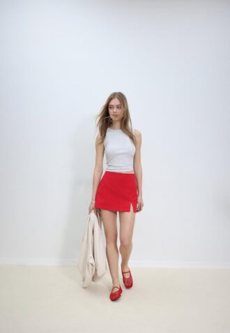 Skort com fenda lateral