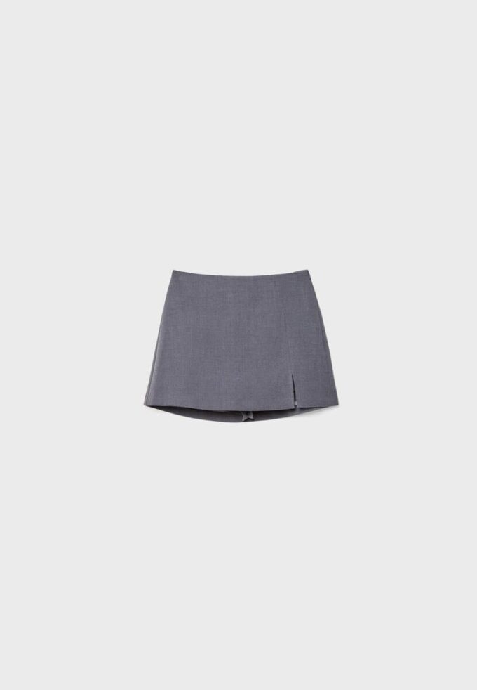 Skort com fenda lateral Skort com fenda lateral