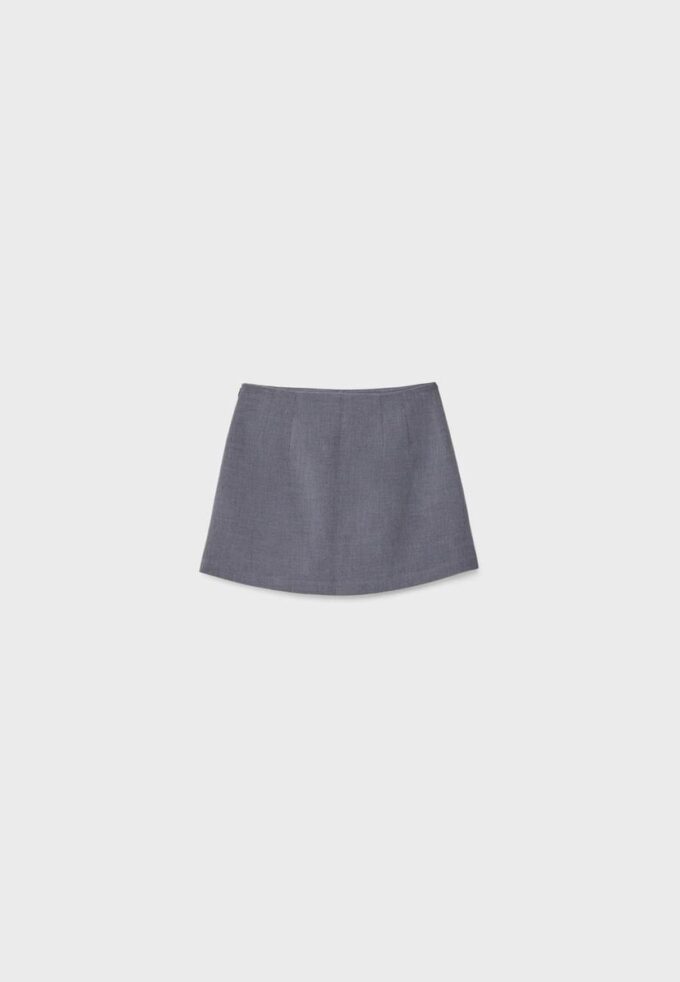 Skort com fenda lateral Skort com fenda lateral