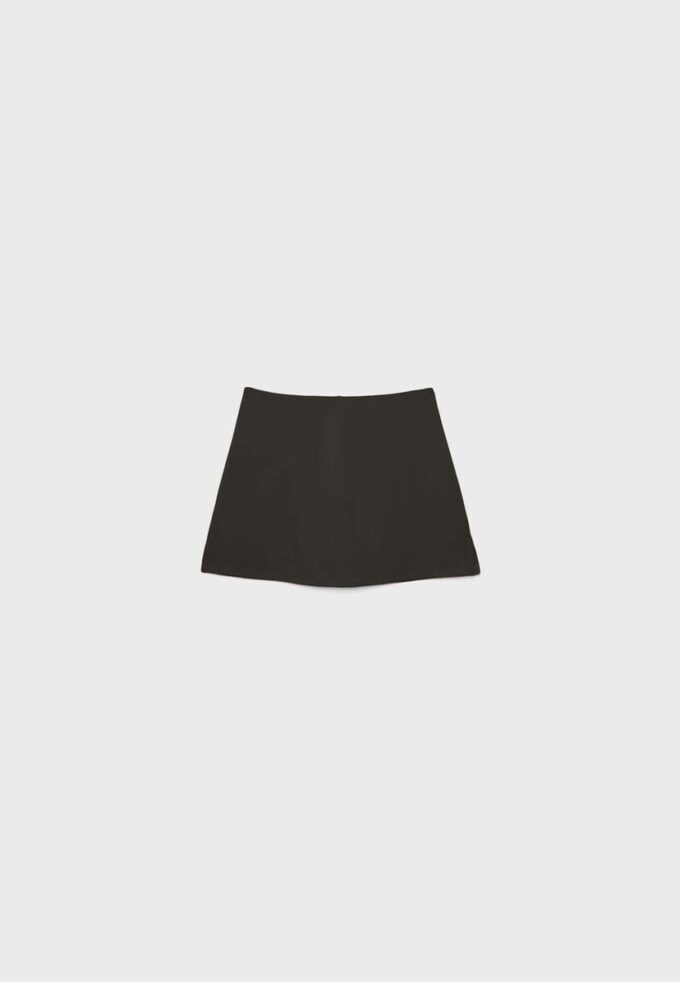 Skort desportiva curta
