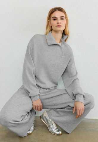 Sweatshirt de toque suave com fecho lateral