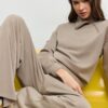 Sweatshirt de toque suave com fecho lateral Sweatshirt de toque suave com fecho lateral