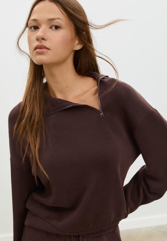 Sweatshirt de toque suave com fecho lateral Sweatshirt de toque suave com fecho lateral