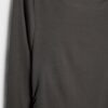 T-shirt assimétrica com ilhós T-shirt assimétrica com ilhós