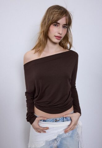 T-shirt assimétrica em modal