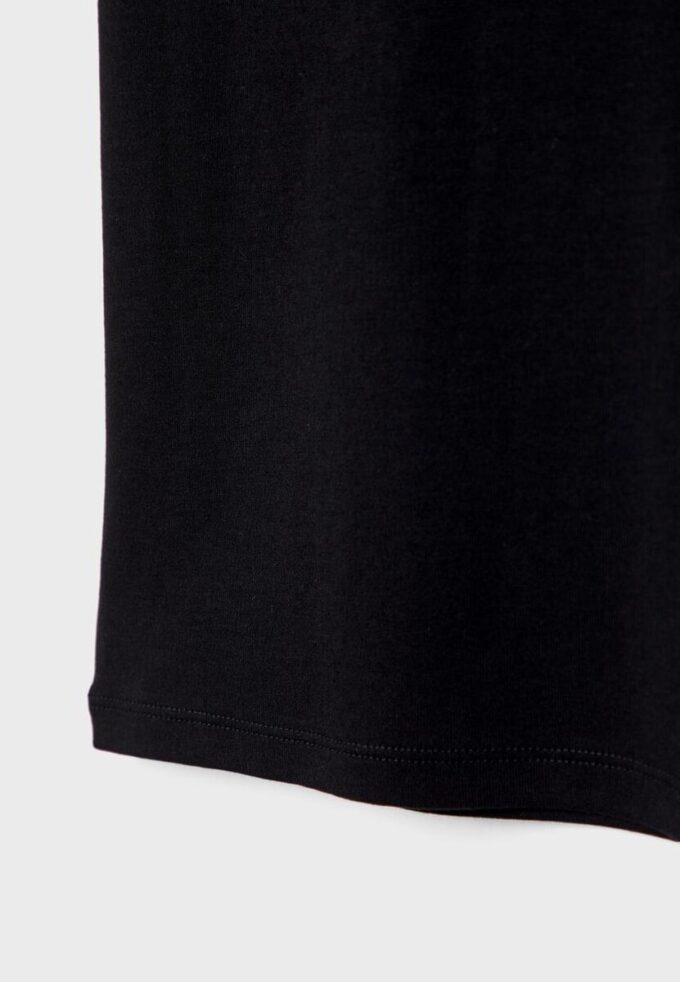 T-shirt básica de corte justo