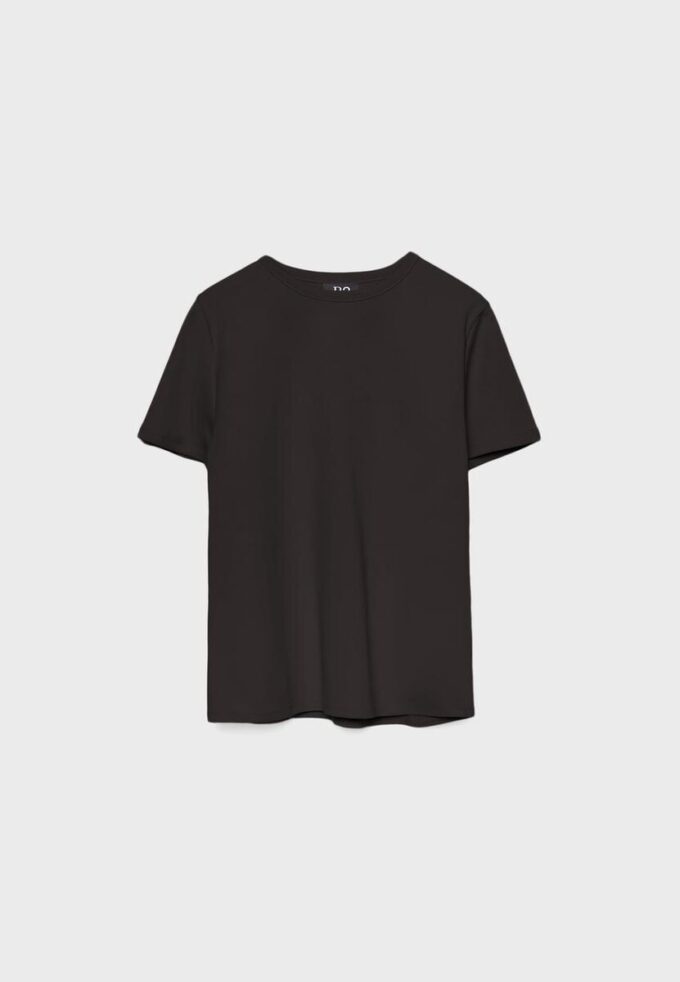 T-shirt básica de corte regular com toque suave T-shirt básica de corte regular com toque suave