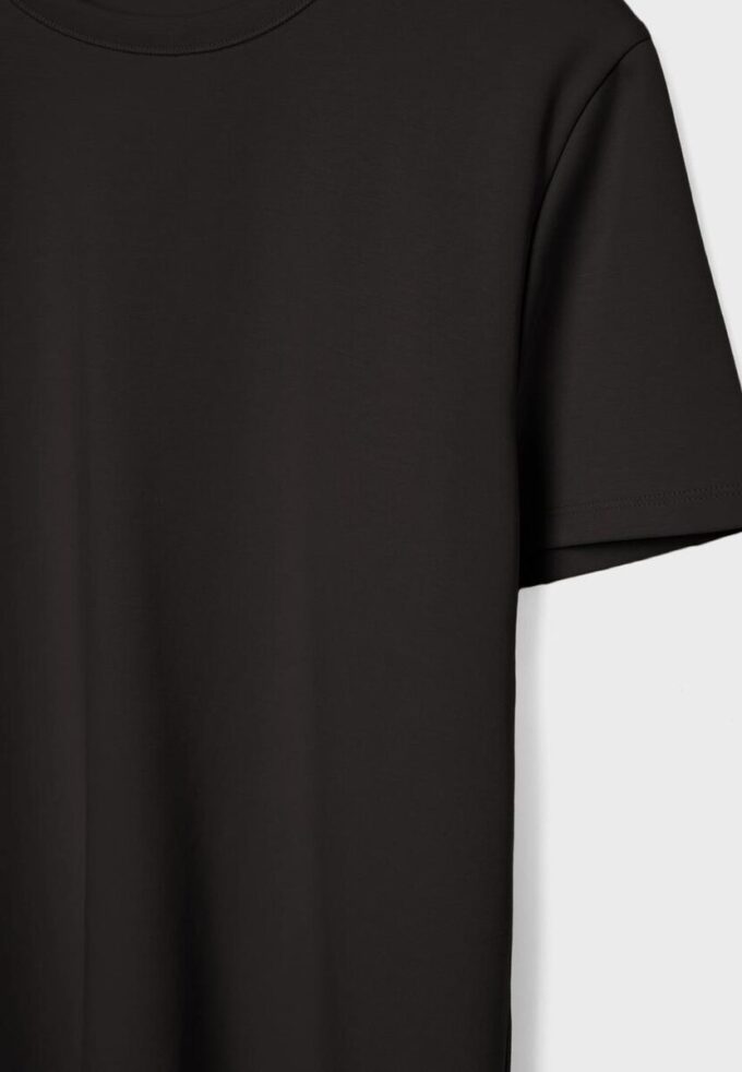 T-shirt básica de corte regular com toque suave T-shirt básica de corte regular com toque suave