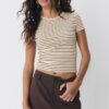 T-shirt básica de riscas com corte justo T-shirt básica de riscas com corte justo