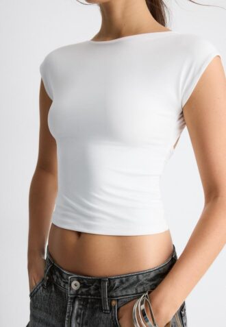T-shirt com costas abertas