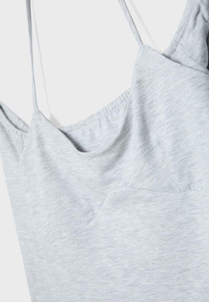 T-shirt de manga comprida com decote halter T-shirt de manga comprida com decote halter