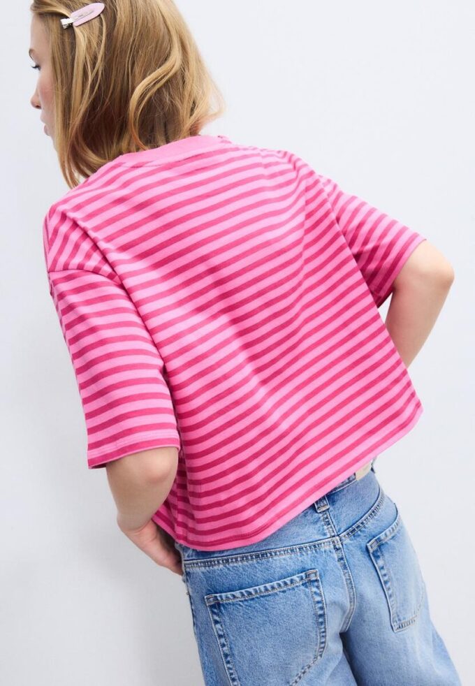 T-shirt de manga curta às riscas