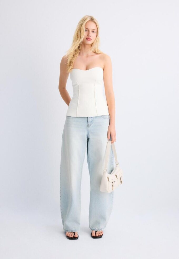 Top de biquíni bandeau com decote em coração Top de biquíni bandeau com decote em coração