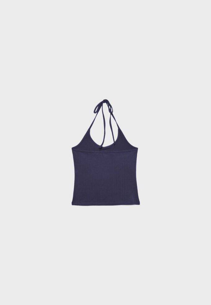 Top de malha com decote halter