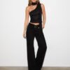 Tops assimétricos em tule com lenço