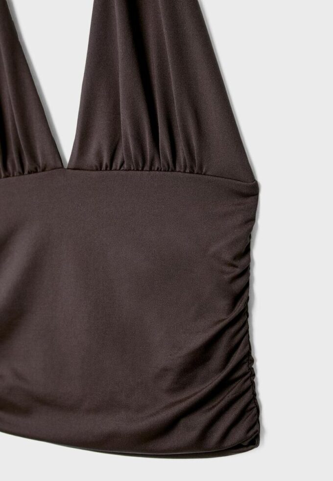 Tops com decote halter e laço franzido