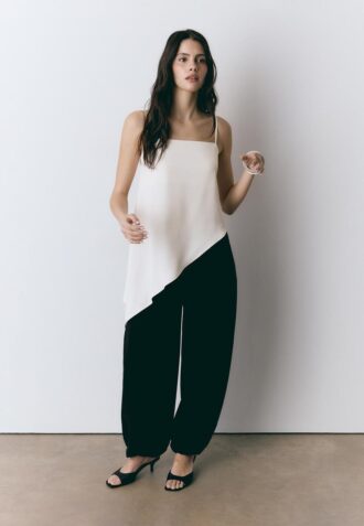 Tops de cetim com bainha assimétrica