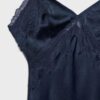 Vestido curto assimétrico em cetim