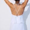 Vestido curto com alças e folhos Vestido curto com alças e folhos