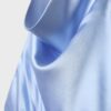 Vestido curto de cetim com decote halter