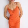 Vestido curto de renda rústica