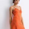 Vestido curto de renda rústica