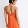 Vestido curto de renda rústica