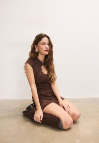 Vestido curto estilo Qipao