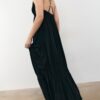Vestido longo de crepe com alças com bordado Vestido longo de crepe com alças com bordado