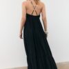 Vestido longo de crepe com alças com bordado Vestido longo de crepe com alças com bordado