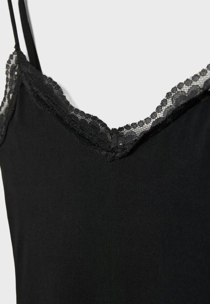 Vestido longo de malha rendada