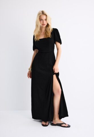 Vestido maxi de corte largo com costas cruzadas Vestido maxi de corte largo com costas cruzadas