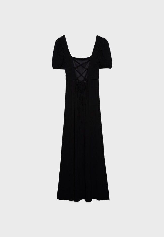 Vestido maxi de corte largo com costas cruzadas Vestido maxi de corte largo com costas cruzadas