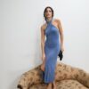 Vestido Midi com Alças Halter e Costas Descubertas Vestido Midi com Alças Halter e Costas Descubertas