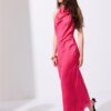 Vestido Midi com Alças Halter e Costas Descubertas Vestido Midi com Alças Halter e Costas Descubertas