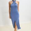 Vestido Midi com Alças Halter e Costas Descubertas Vestido Midi com Alças Halter e Costas Descubertas