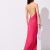 Vestido Midi com Alças Halter e Costas Descubertas Vestido Midi com Alças Halter e Costas Descubertas