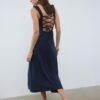 Vestido Midi com Costas Cruzadas com Efeito de Linho Vestido Midi com Costas Cruzadas com Efeito de Linho