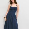 Vestido midi com decote halter e detalhes em contas Vestido midi com decote halter e detalhes em contas