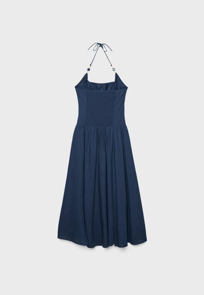 Vestido midi com decote halter e detalhes em contas Vestido midi com decote halter e detalhes em contas