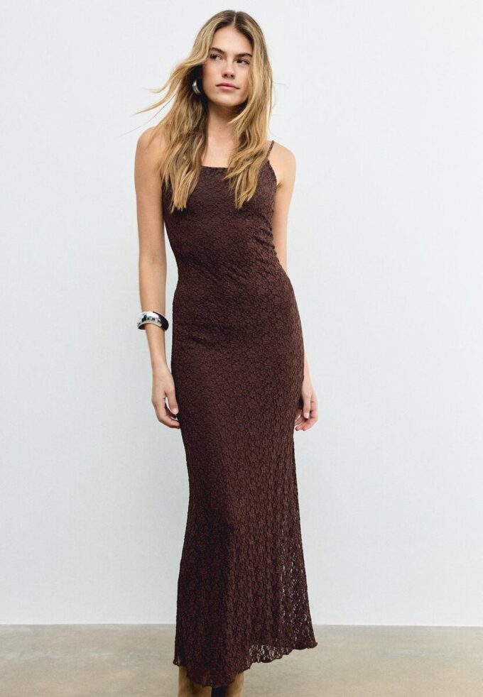 Vestido midi com tiras de renda loiro Vestido midi com tiras de renda loiro