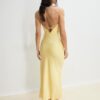 Vestido midi de cetim Vestido midi de cetim