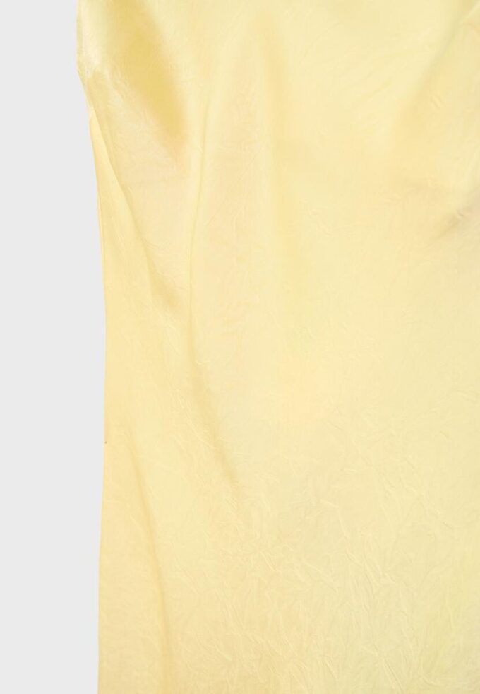 Vestido midi de cetim Vestido midi de cetim