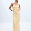 Vestido midi em tule estampado com lenço Vestido midi em tule estampado com lenço